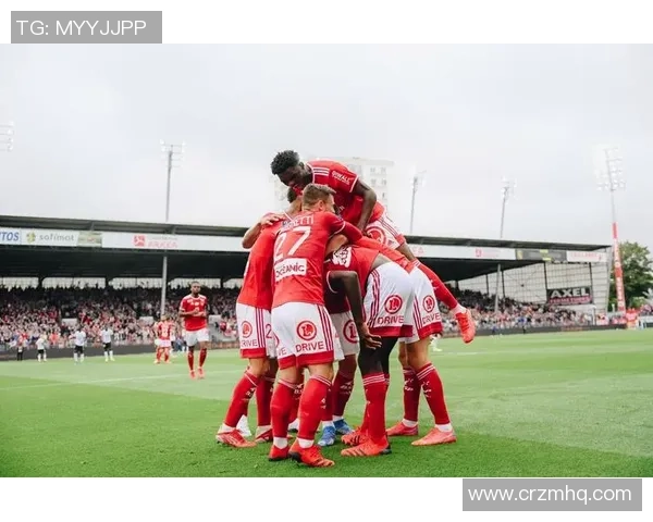 法甲精彩对决卡莫里敦头球破门助摩纳哥战胜布雷斯特